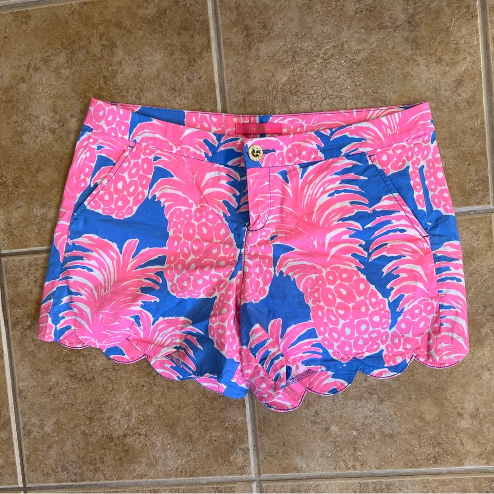 Lilly Pulitzer Buttercup Scallop Shorts